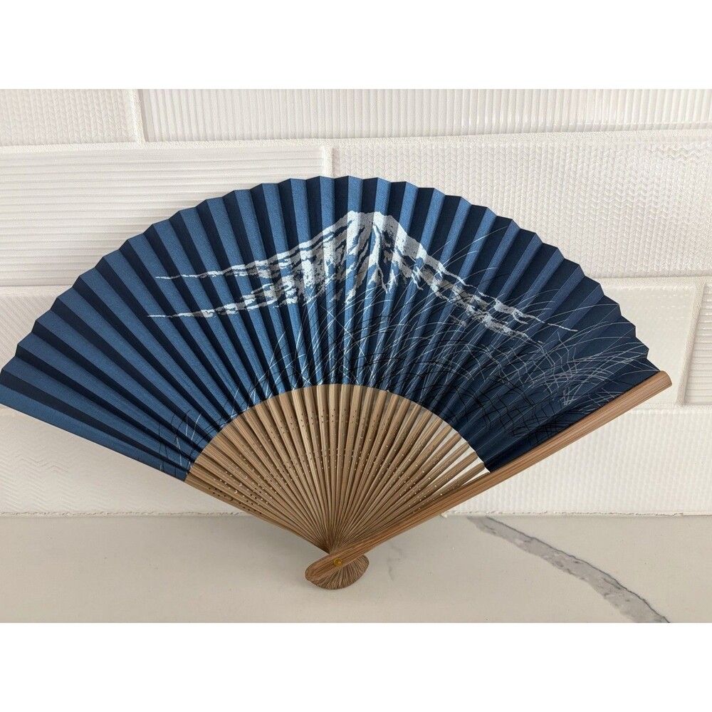 New in Box Japanese Bamboo Hand Fan Mount Fuji Made by Kyoto Yamani Lite Scented
